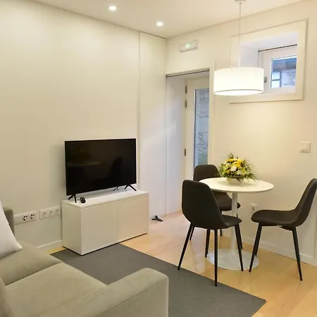 아파트 The Castle House