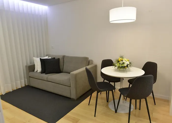 The Castle House * 라메구